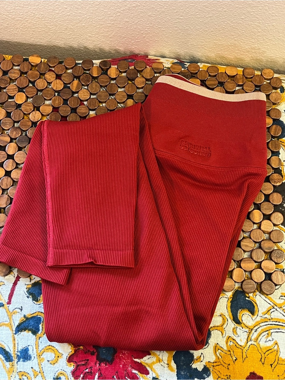 Spiritual Gangster ribbed Brick Red Leggings Tan Trim Size Medium Self Love - Picture 4 of 10